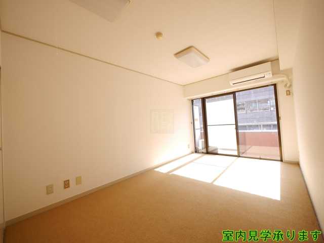 居室・リビング　カテリーナ新宿御苑駅前