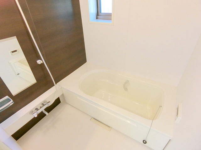 バス・シャワールーム　★浴室追焚＆浴室乾燥、１坪バスルームです♪