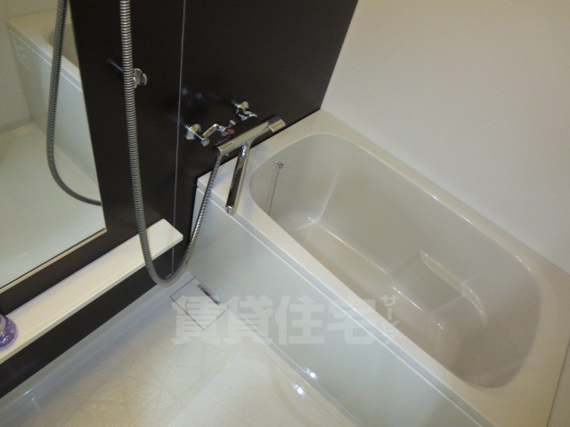 バス・シャワールーム　浴室