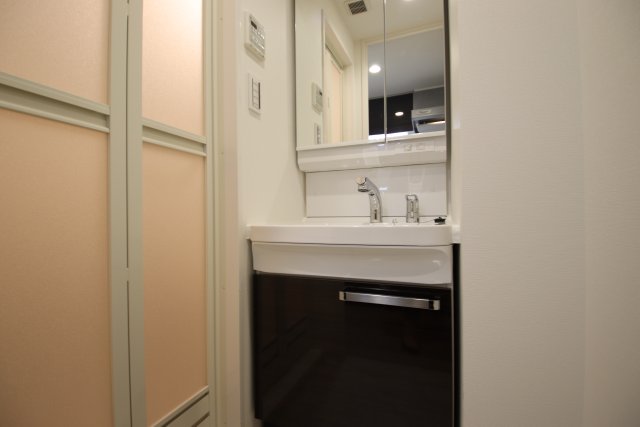 洗面設備　※別号室の参考写真のため、現状優先となります。
