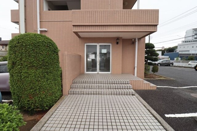 エントランス　エントランス