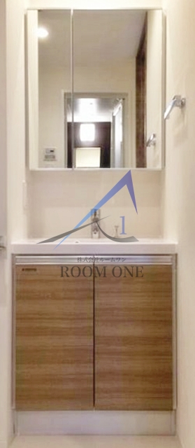 洗面設備　独立洗面台です。