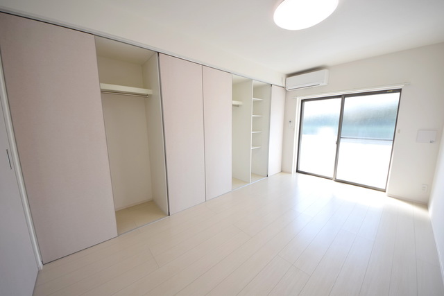 居室・リビング　～是非一度ご内見ください～