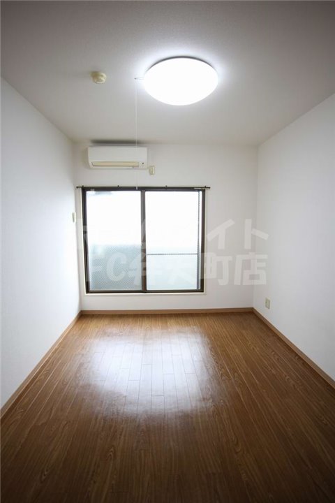 居室・リビング　居間です