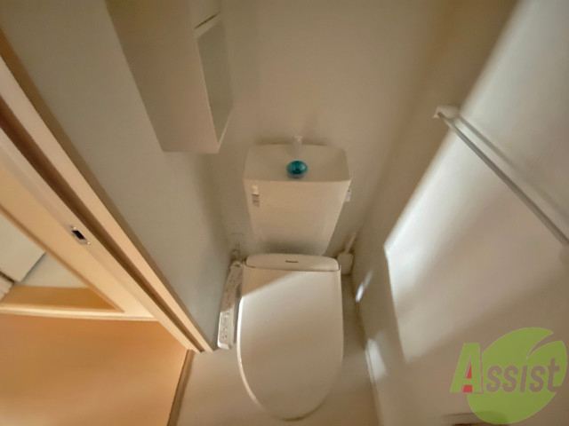 トイレ　トイレは、嬉しいウォシュレット付きです