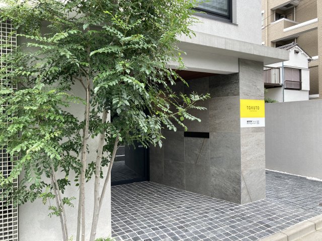 エントランス　建物の内部です