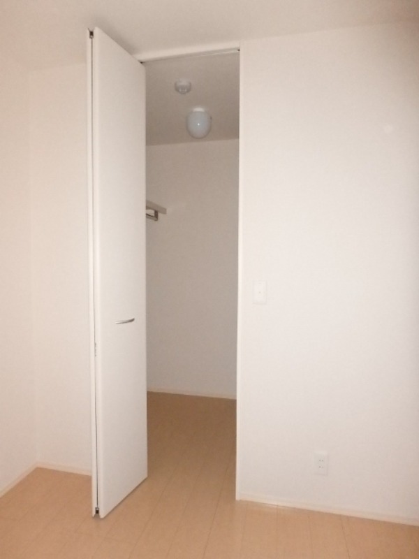 収納　図面と現状に相違がある場合には現状を優先