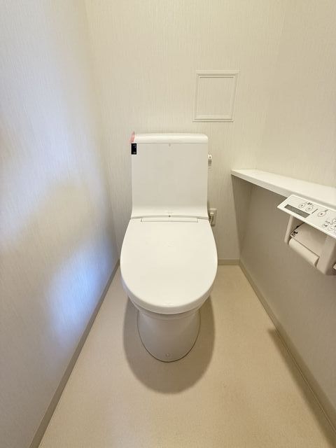 トイレ　トイレ