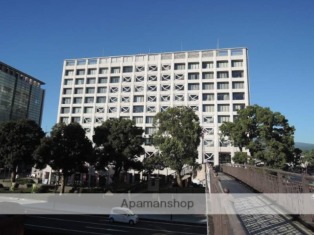 スーパー　富士市役所（スーパー）まで730m