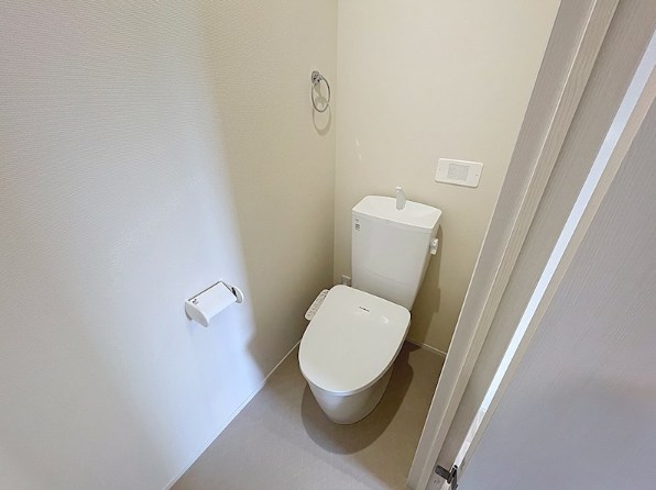 トイレ　※別部屋の写真です。