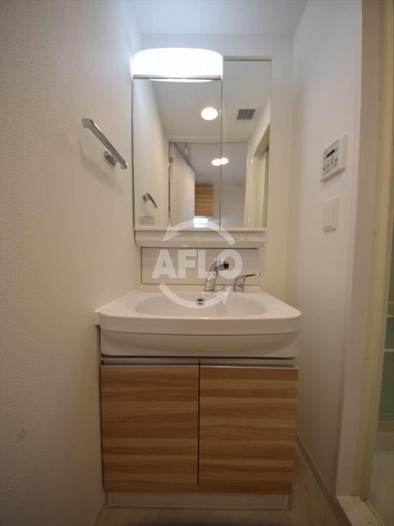 洗面設備　ファーストフィオーレ難波南パークサイド　独立洗面台