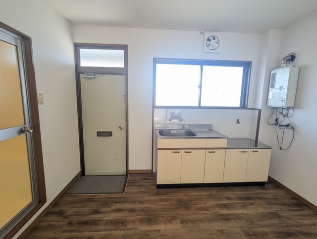 キッチン　※写真は同タイプの部屋のものです。必ず現地ご確認下さい。