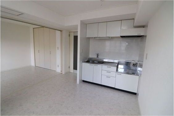 キッチン　※写真は別号室です。