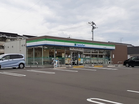 コンビニ　ファミリーマート大野原店（コンビニ）まで600m