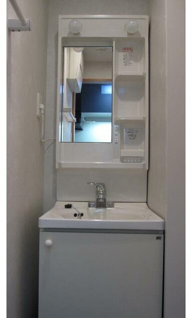 洗面設備　身支度に欠かせない独立洗面台♪