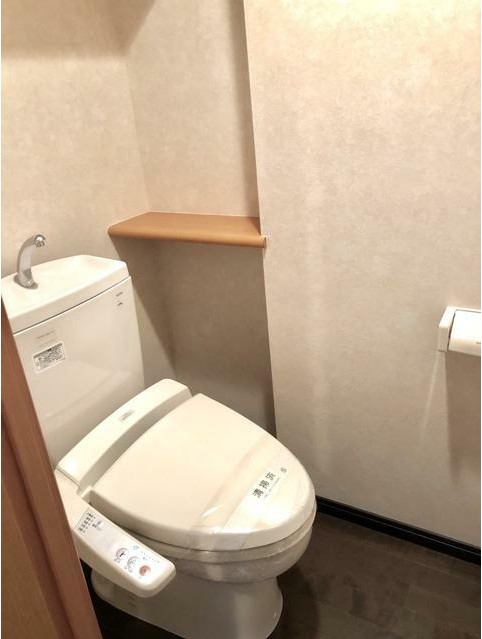 トイレ　嬉しい温水洗浄便座♪