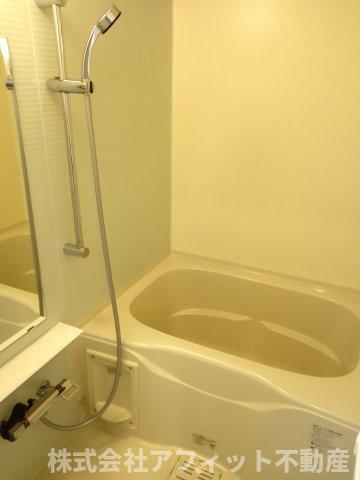 バス・シャワールーム　追い焚き機能付き※イメージです