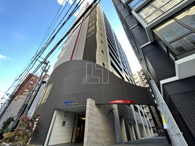 建物外観　SERENiTE北浜　外観