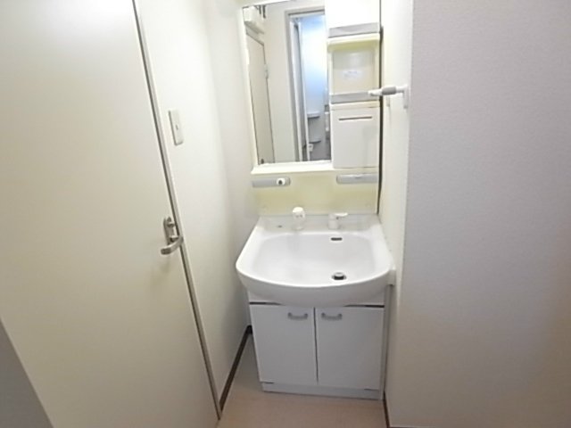 洗面設備　反転タイプ