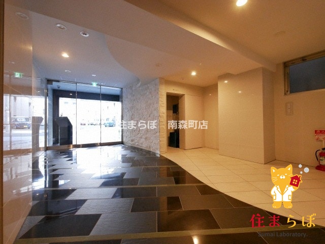 エントランス　共用部の印象も大切に