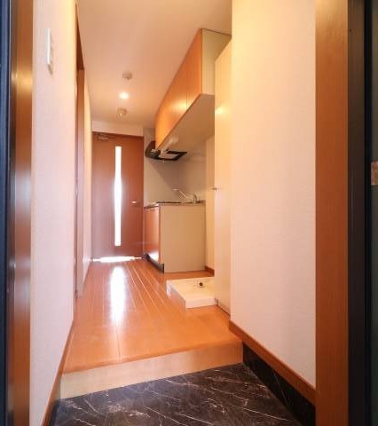 玄関　ようこそいらっしゃい。