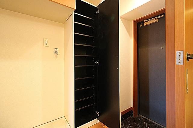 その他部屋・スペース　シューズ収納もたっぷりです。