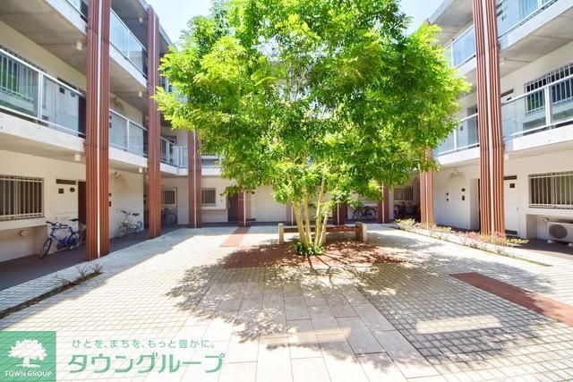 ロビー　★中庭付いてます★