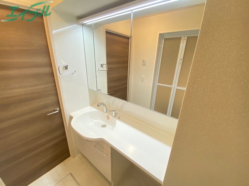 洗面設備　同物件別部屋参考写真