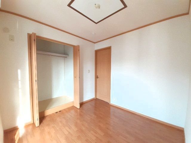 収納　※別号室の写真です。