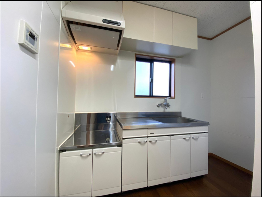 キッチン　コンパクトなキッチンで掃除もラクラク