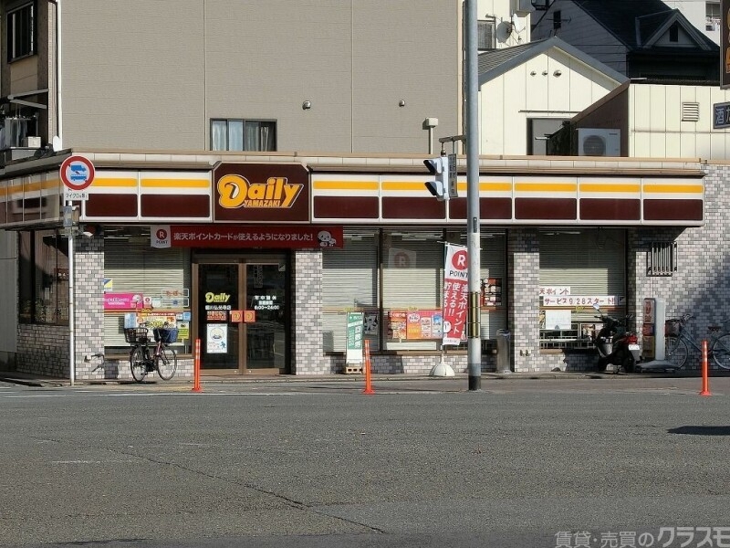 コンビニ　デイリーヤマザキ堀川仏光寺店（コンビニ）まで208m