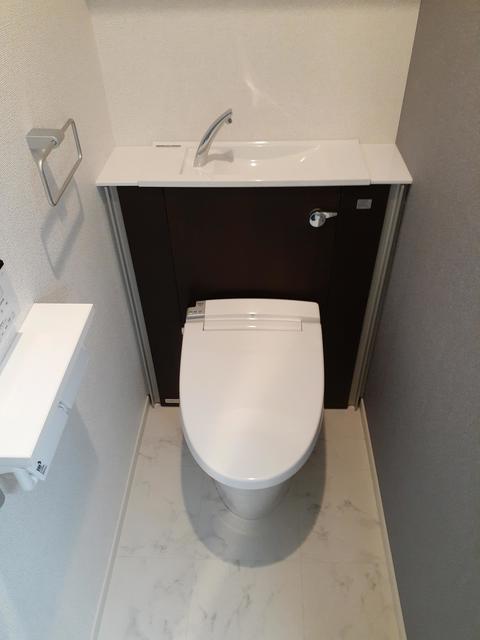 トイレ　トイレ