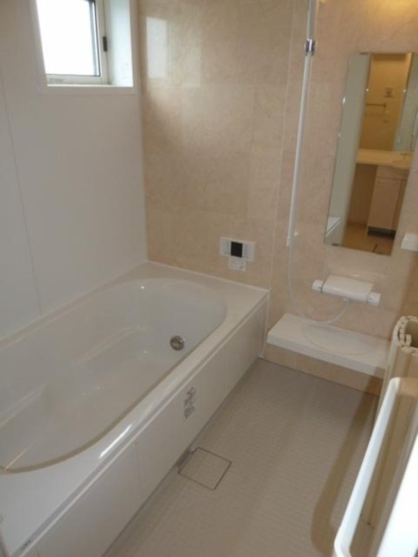 バス・シャワールーム　図面と現状に相違がある場合には現状を優先