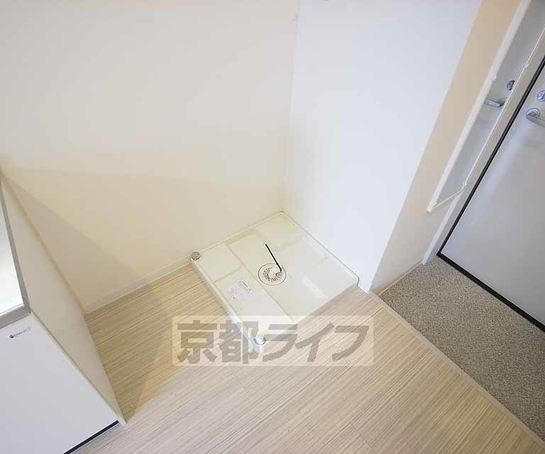 その他部屋・スペース　室内に洗濯機おけます。