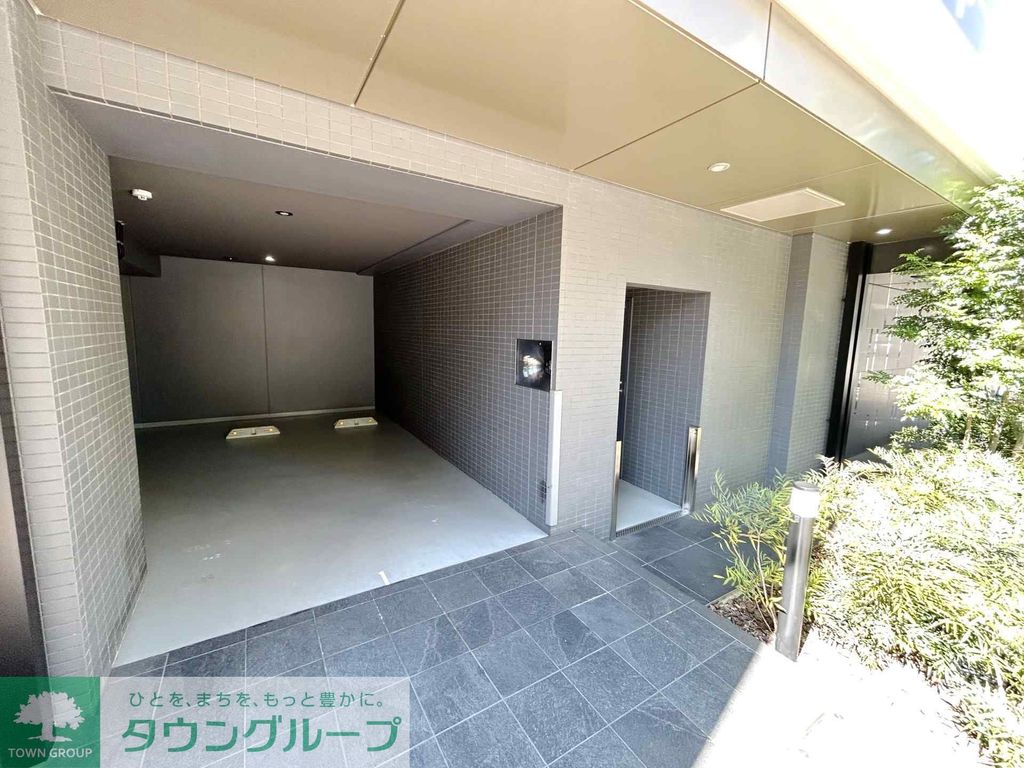 エントランス　エントランス