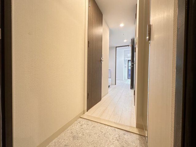 玄関　同一タイプです。