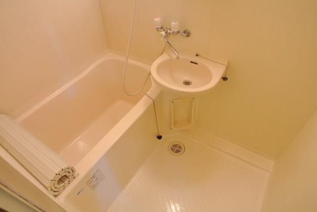 バス・シャワールーム　☆のびのび入れるお風呂☆