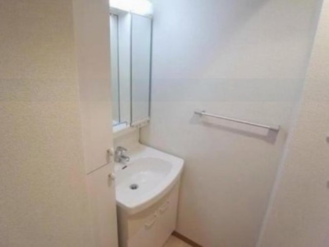 洗面設備　同仕様