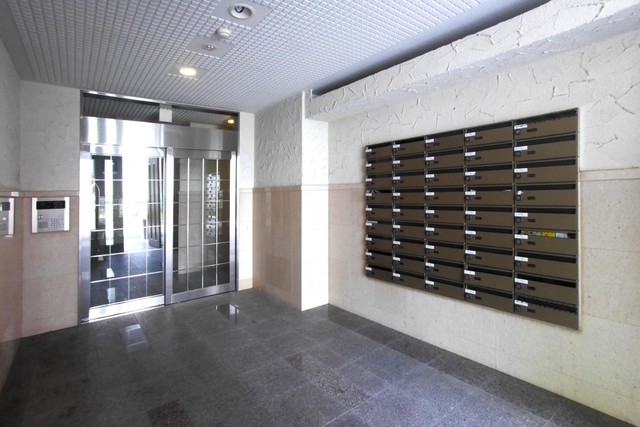 その他共有部分　【エントランスホール】集合ポストです。
