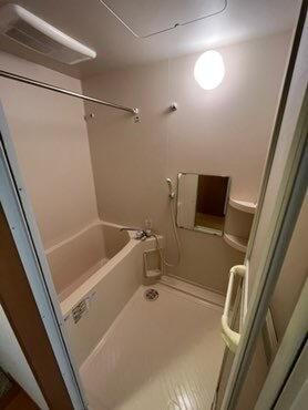バス・シャワールーム　お風呂です