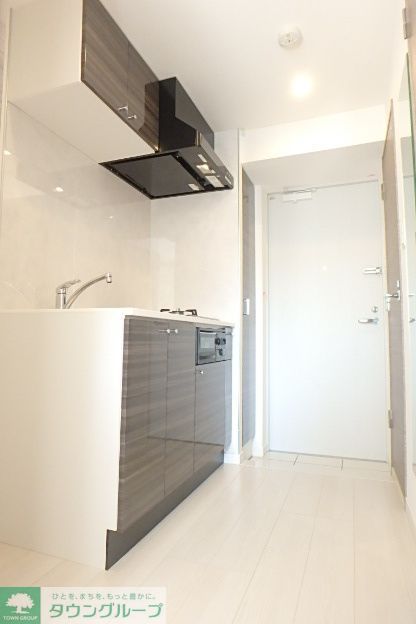 キッチン　コンパクトなキッチンで掃除もラクラク