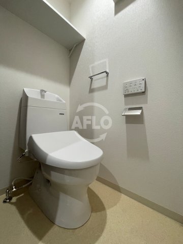 トイレ　F asecia Iaso　温水洗浄便座