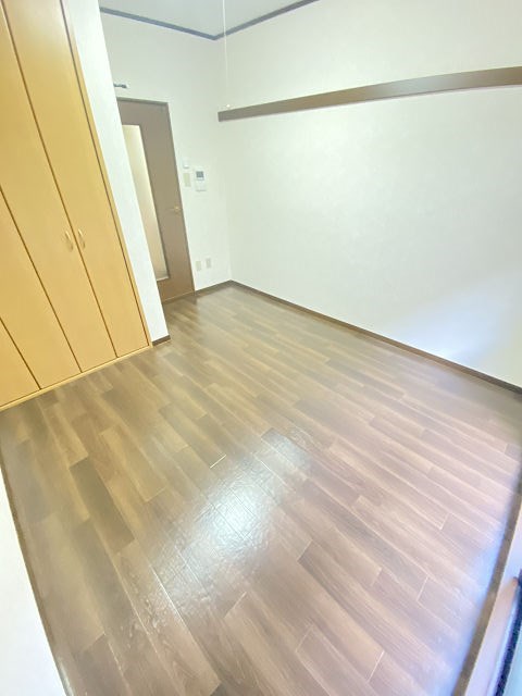 その他部屋・スペース　広くて明るい寝室