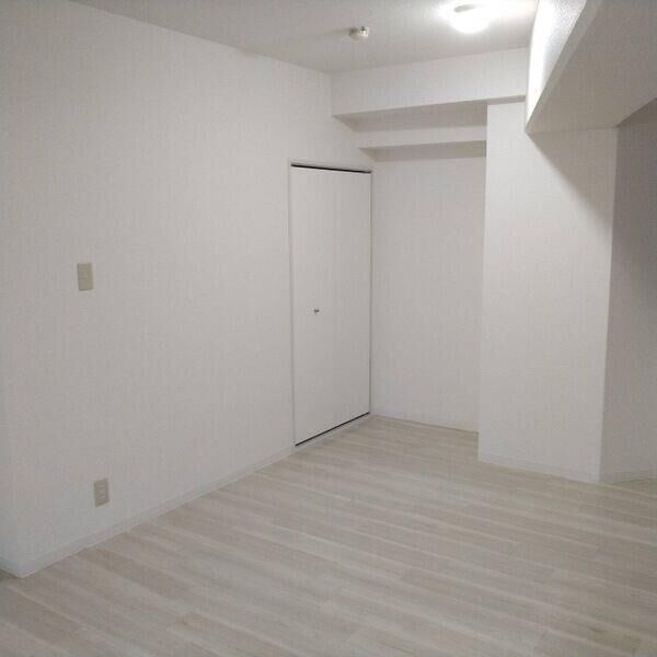 居室・リビング　難波リーガルハウス　リビング