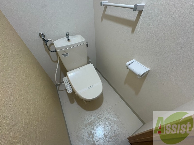 トイレ　こちらはトイレです。清潔感があり、安心して使用できます。