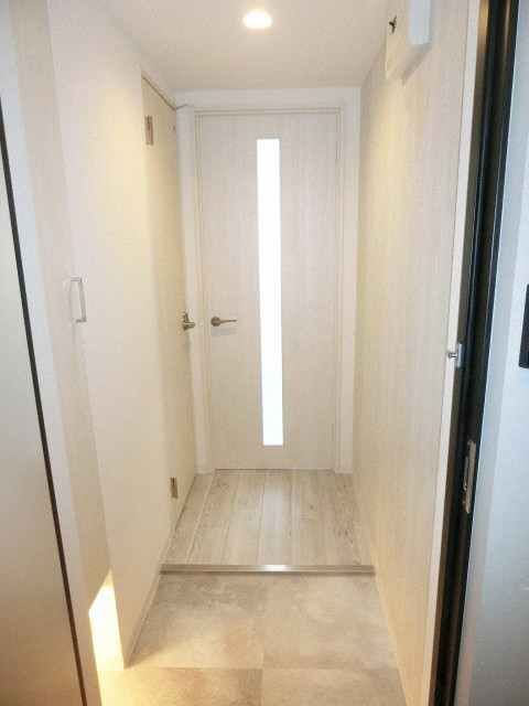 バス・シャワールーム　ゆったりと出来る、長方形タイプの浴槽です♪