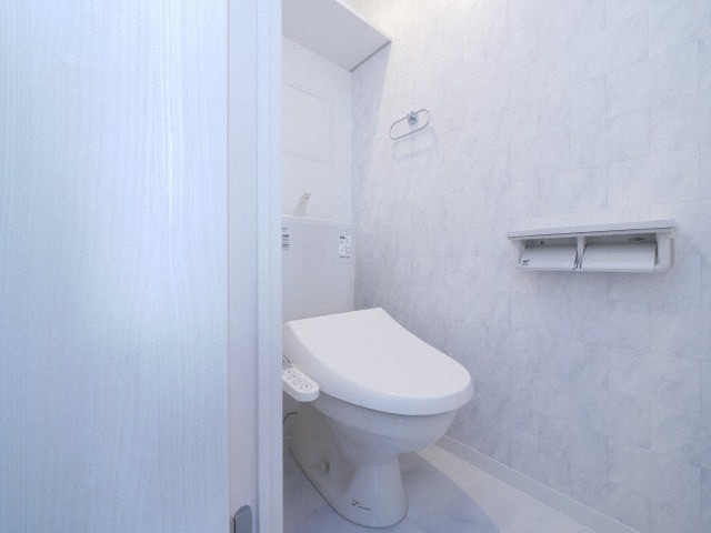 トイレ　ウォシュレット付きトイレです♪