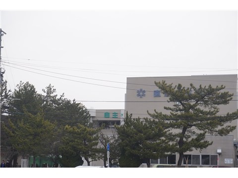 中学校　上越市立直江津東中学校（中学校）まで2000m