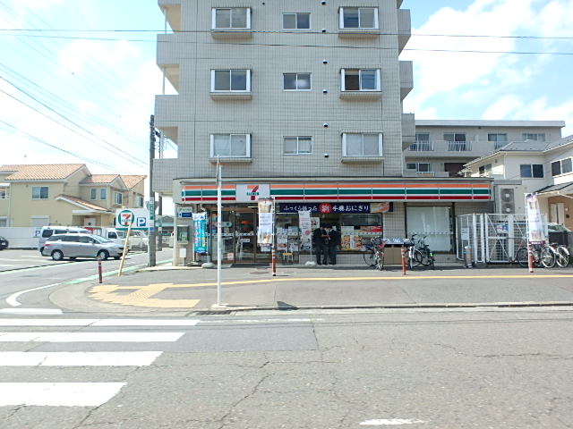 コンビニ　セブンイレブン 横山3丁目店（コンビニ）まで202m