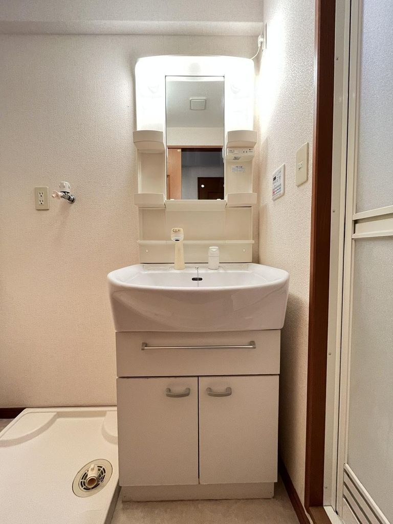 洗面設備　※代表タイプの写真のため実際と異なる場合がございます